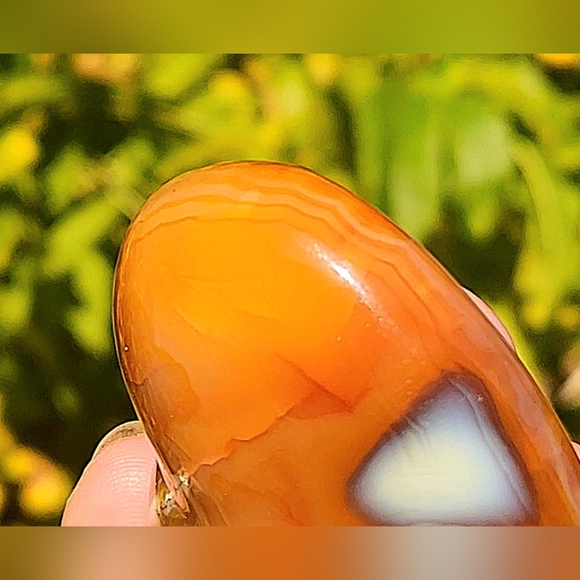 🌸🌸🌸 3/$50---Vibrant Orca Carnelian Puffy Heart Carving - Picture 11 of 17